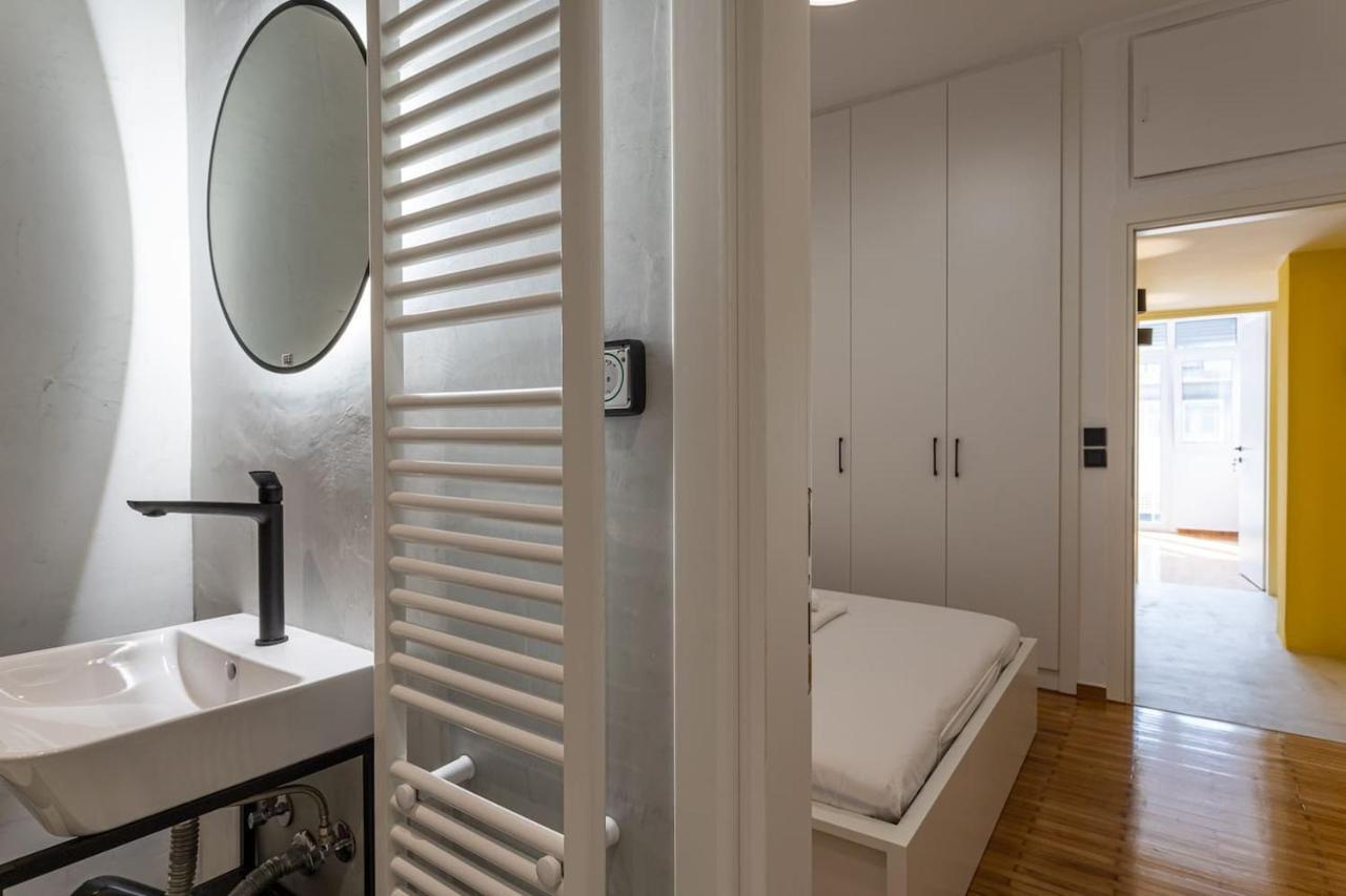 Апартаменты Luxury Penthouse On Akadimias With 2 Bed & 2 Bath Афины Экстерьер фото