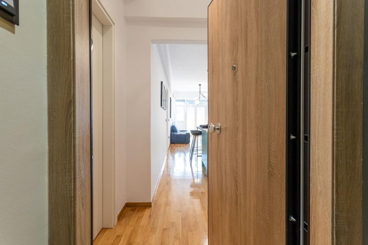 Апартаменты Luxury Penthouse On Akadimias With 2 Bed & 2 Bath Афины Экстерьер фото